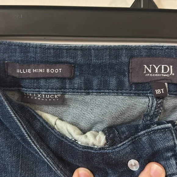 NYDJ Billie Mini Bootcut jeans, size 18T. - Picture 5 of 7